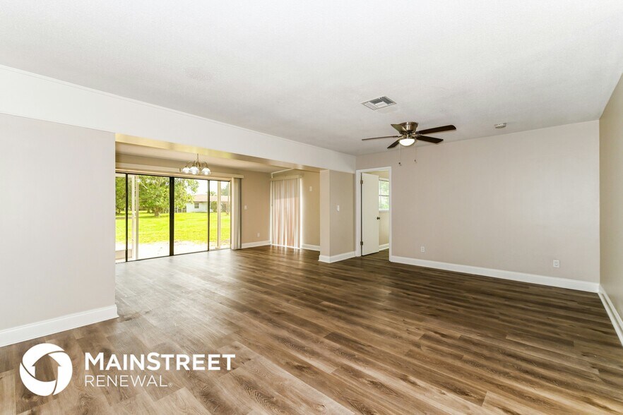 Building Photo - 907 East 3rd Street