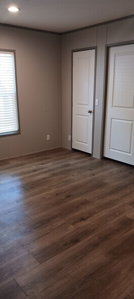 Building Photo - 49 Thousand Oaks Dr