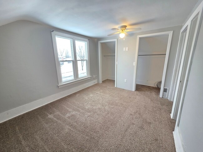 Building Photo - 4 Bed 1.5 Bath Single Family Home in Nekoosa