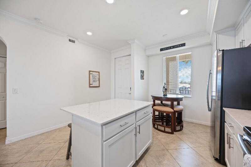 Building Photo - 1020 Tidewater Shores Loop