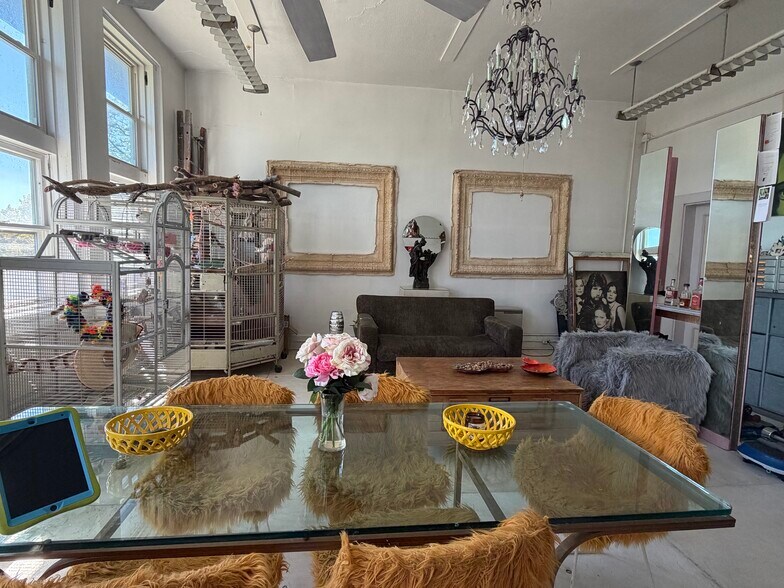 Building Photo - 101 Ten Broeck Ln