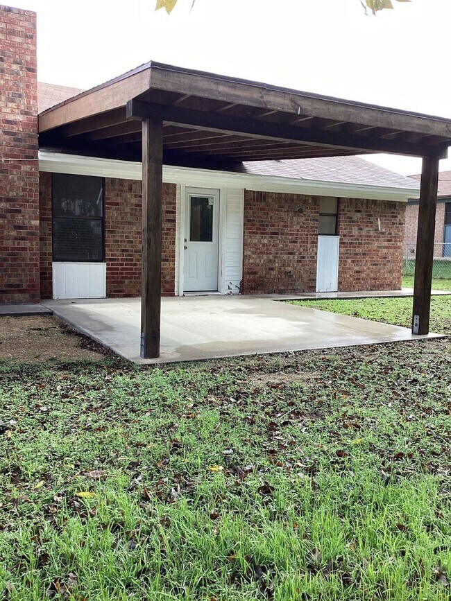 Building Photo - COMING SOON!