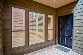 Building Photo - 294 Sugar Berry Cir