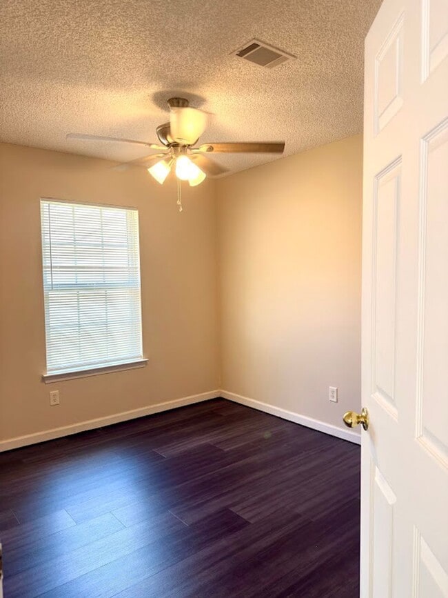 Building Photo - 109 Sapelo Dr