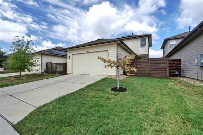 Building Photo - 1603 Arcilla St