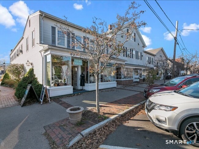 Building Photo - 69 Whitfield St