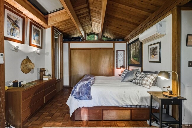 Building Photo - 22000 Timber Cove Rd