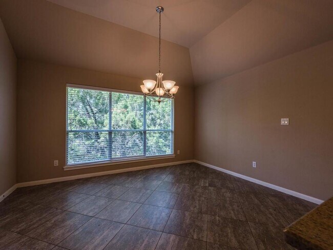 Building Photo - 1007 Savanna Ln