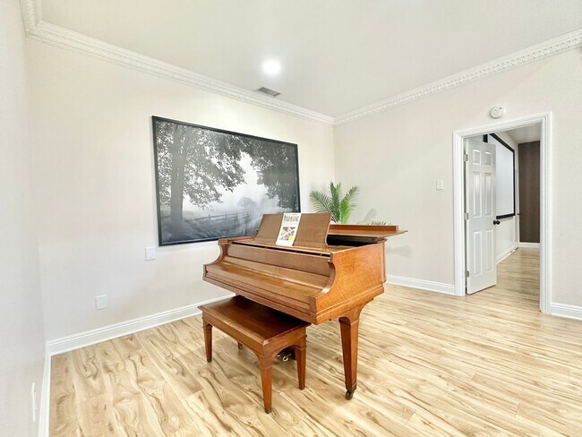 Building Photo - Breathtaking Custom Country Two-Story Home, Fully Remodeled & Beautifully Appointed on Private 20...