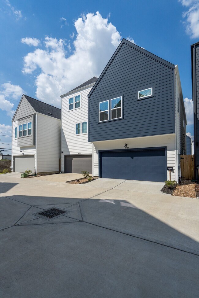 Building Photo - 8324 Springwood Cyn Ln