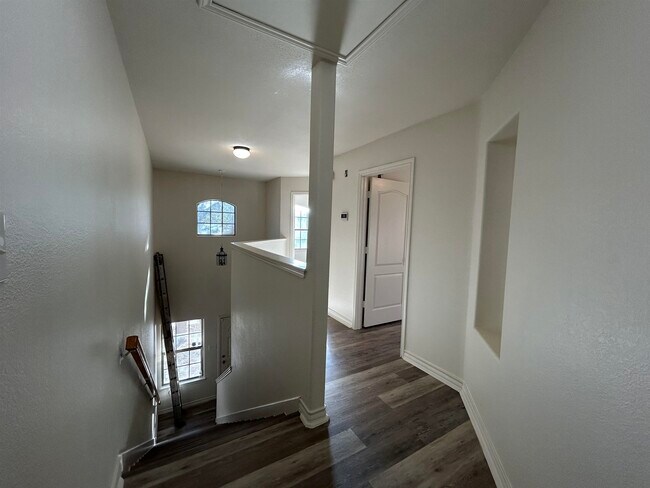 Building Photo - 4248 Dorel Dr