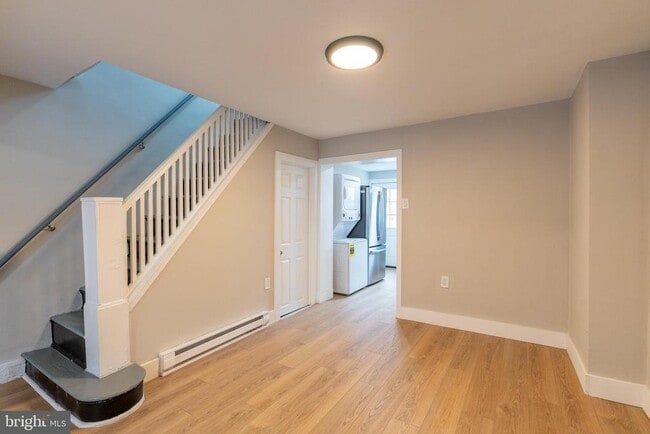 Building Photo - 2552 Coral St