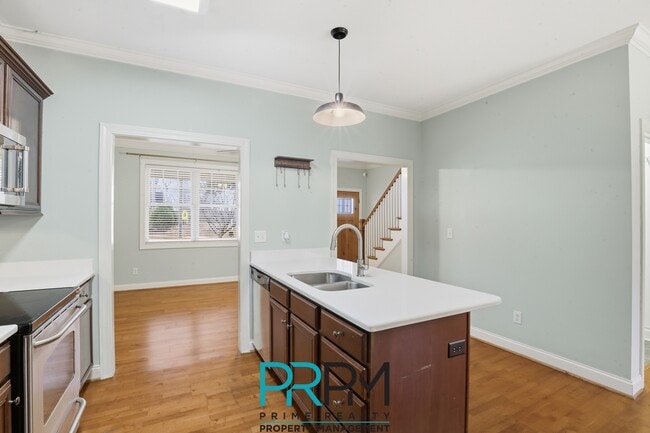 Building Photo - 208 A Anderson St