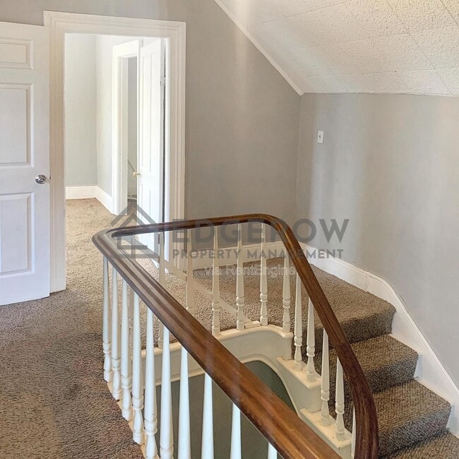 Building Photo - 731 Turner Ave NW