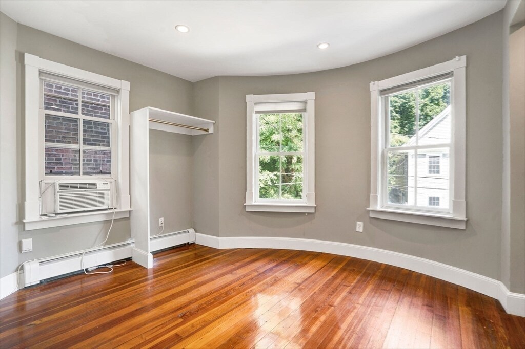 Building Photo - 151 Highland St