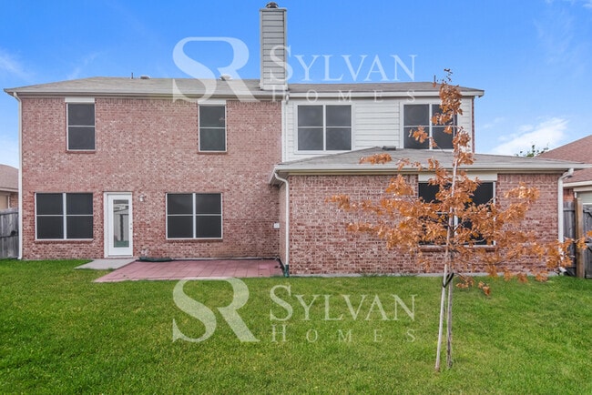 Building Photo - Don't miss out on this beautiful home!