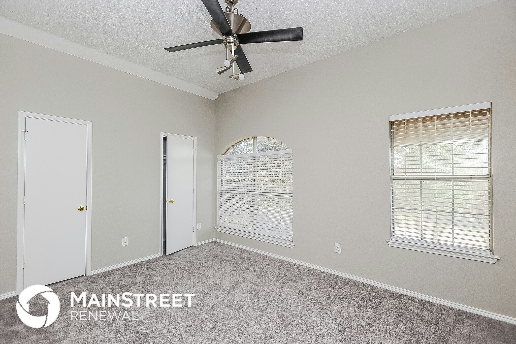 Building Photo - 4612 Palm Ridge Dr