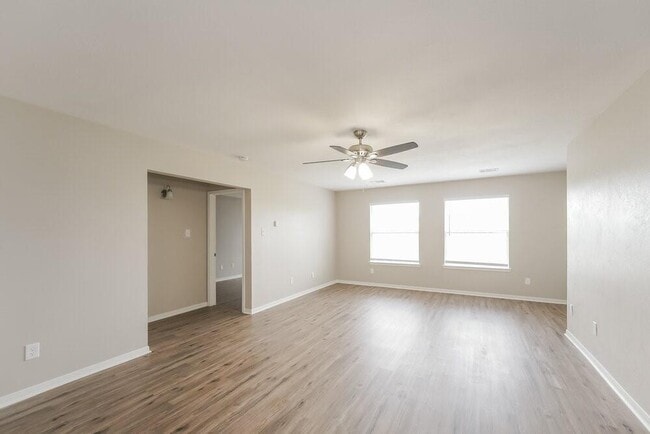 Building Photo - 5518 Sequin Dr