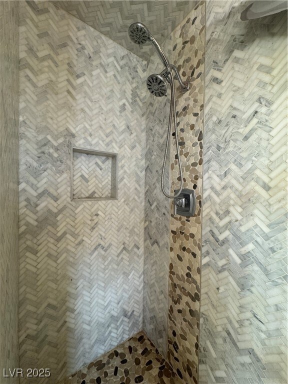 Building Photo - 4454 Bertram Ln