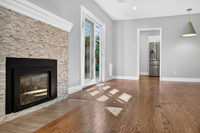Building Photo - 2907 Eccleston Ave