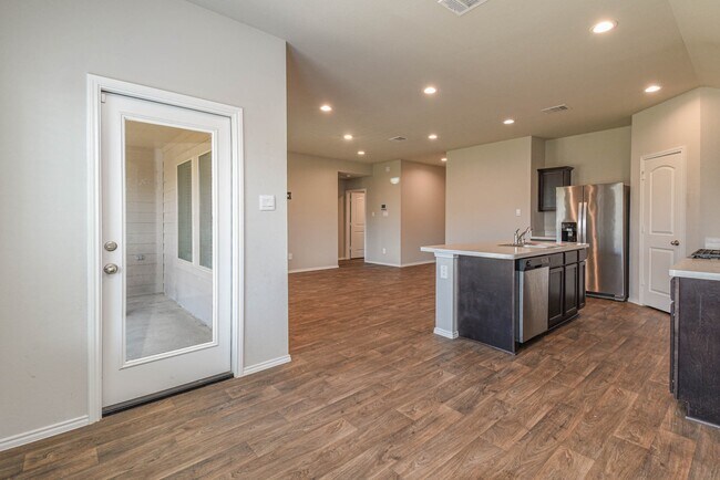 Building Photo - 21540 Rustic Elm Dr