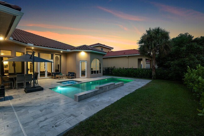 Building Photo - 3381 Lago De Talavera