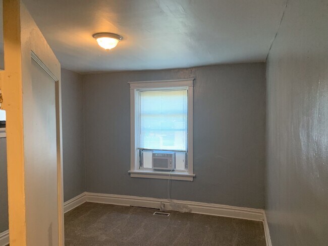Building Photo - 3243 Delor St