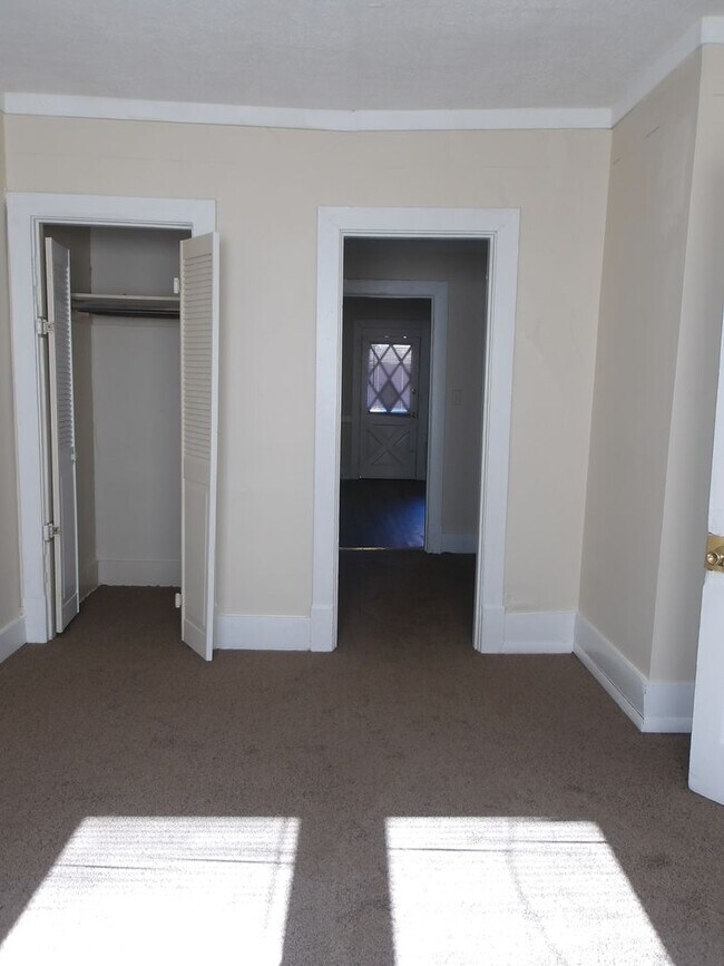 Building Photo - 538 N 26th St