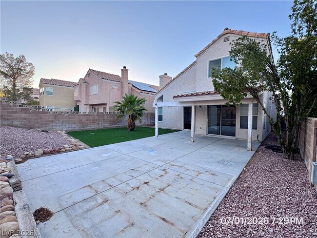 Building Photo - 8405 Shady Shores Cir