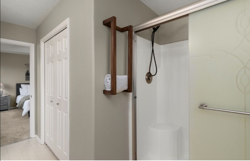 Building Photo - 1328 NE Parkside Dr