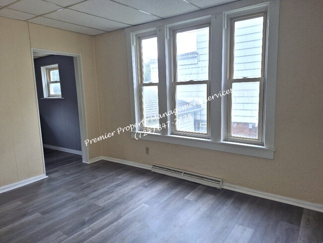 Building Photo - 2412 7th Ave