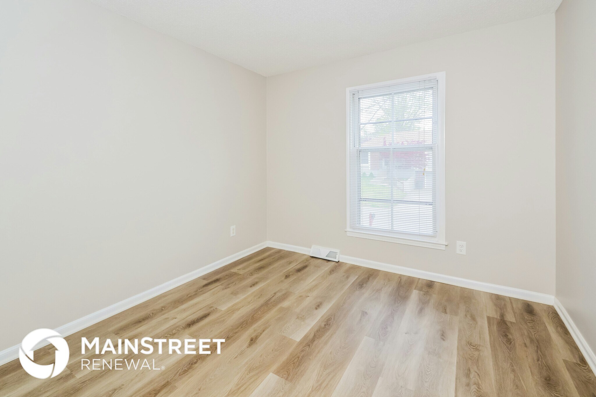 Building Photo - 16105 E 27th Ter S