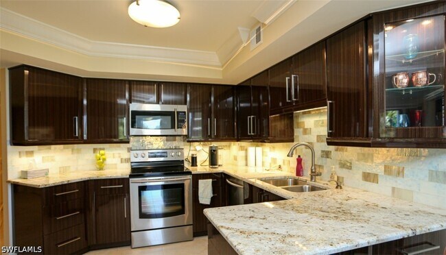 Building Photo - 4551 Gulf Shore Blvd N