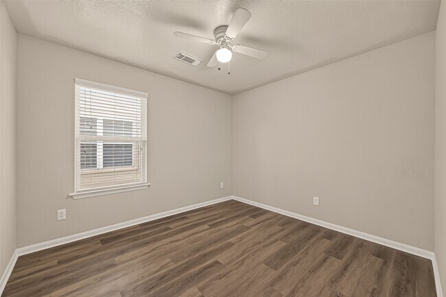 Building Photo - 13330 Belvedere Park Ct