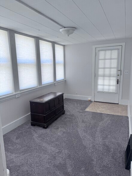 Sun Room - 185 Spring St
