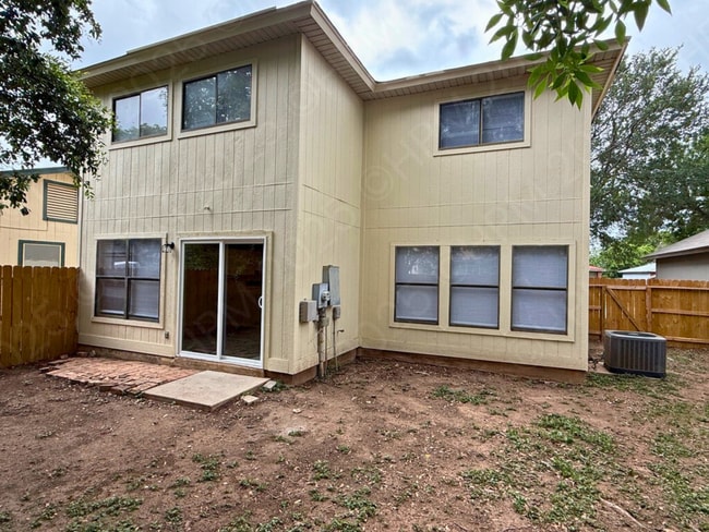 Building Photo - 7655 Heathridge