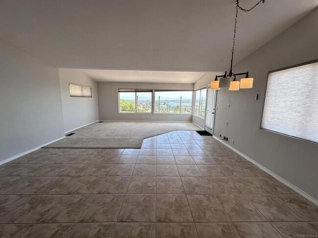 Building Photo - 3539 Mt Laurence Dr