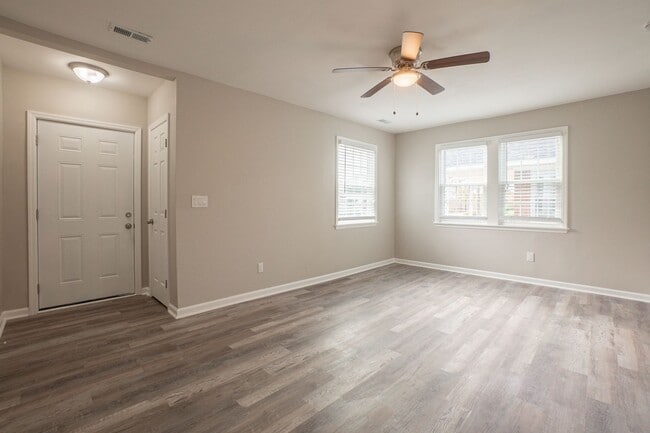 Building Photo - Welcome to this beautiful newly renovated ...