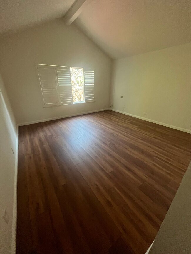 Building Photo - 1636 Brentwood Ln