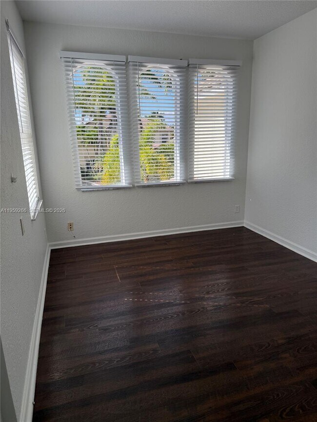 Building Photo - 1819 Mariners Ln