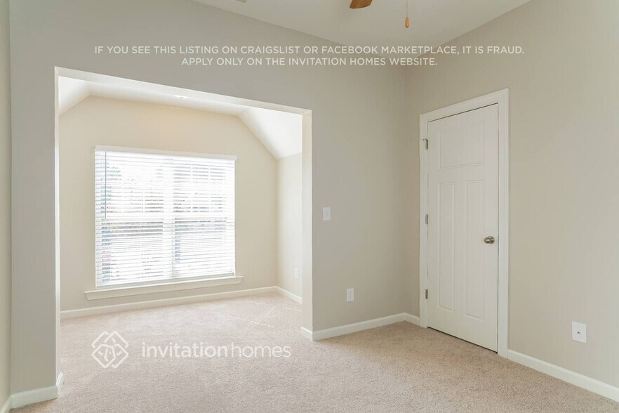 Building Photo - 1128 Shasta Daisy Dr