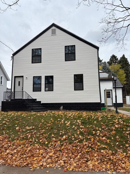 Building Photo - 1216 Hamilton St