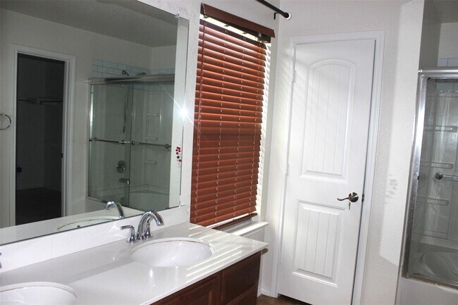 Building Photo - 11052 Kirkoswald Rd