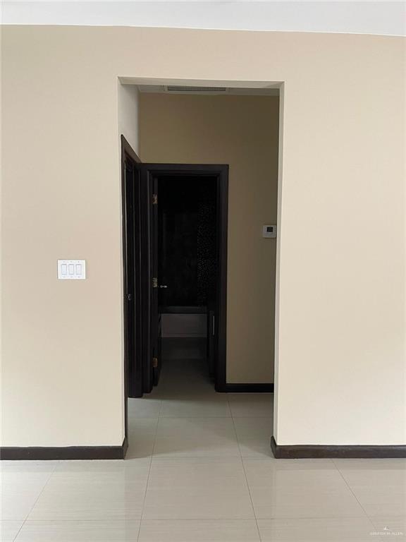 Building Photo - 2200 S 10th St