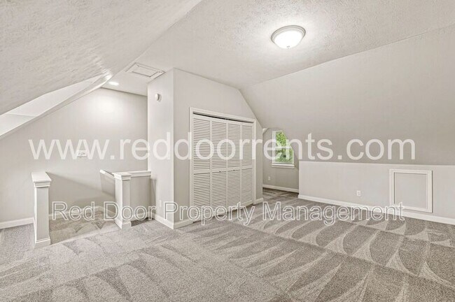 Building Photo - 2406 N Delaware St