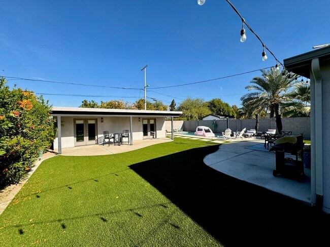 Building Photo - Fully Furnished Rental with a Casita – Move-In Ready!