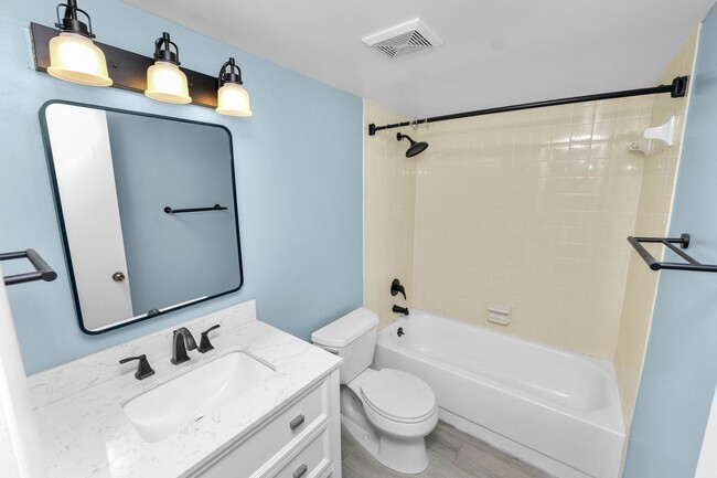 Building Photo - 3 Bed 2 Bath South Lakeland Home for Rent