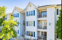 Building Photo - 1326 Waterford Dr