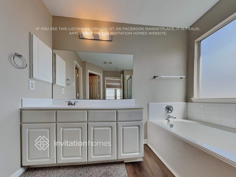 Building Photo - 18530 Burgundy Sky Way