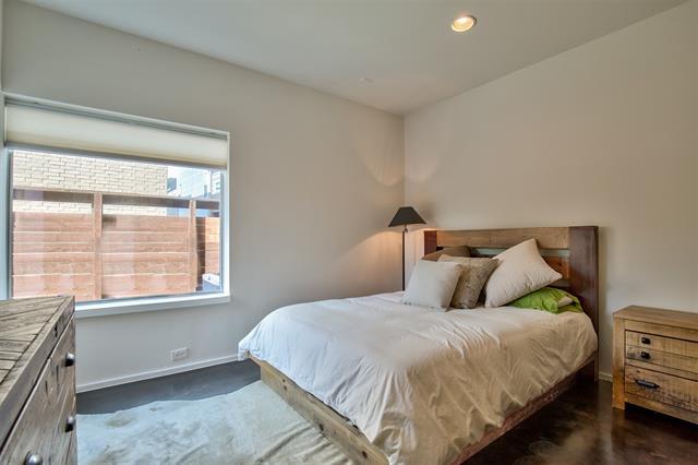 Building Photo - 5205 Capitol Ave